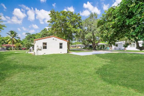 Casa en venta en Biscayne Park, Florida, 3 dormitorios, 134.52 m2 № 1921656 - foto 30