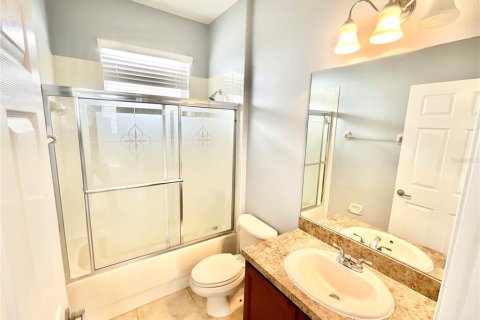House in Tampa, Florida 5 bedrooms, 333.24 sq.m. № 1915923 - photo 13