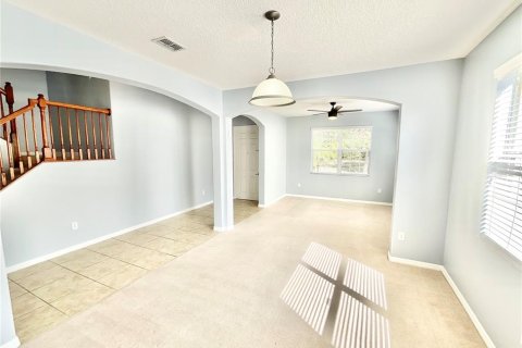 House in Tampa, Florida 5 bedrooms, 333.24 sq.m. № 1915923 - photo 6