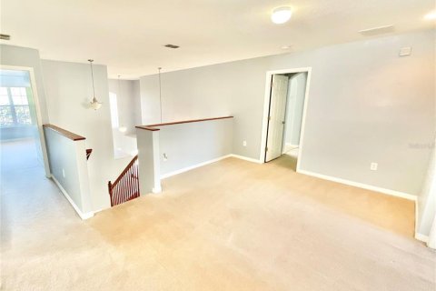 House in Tampa, Florida 5 bedrooms, 333.24 sq.m. № 1915923 - photo 25