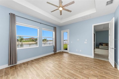 House in Palmetto, Florida 3 bedrooms, 181.81 sq.m. № 2396194 - photo 27