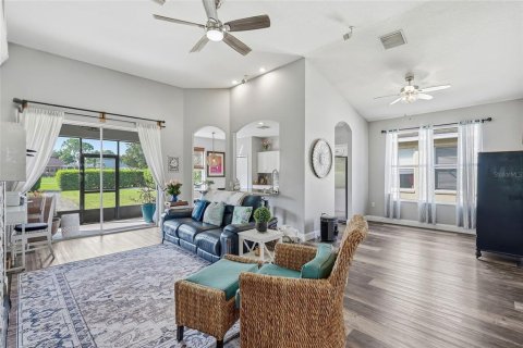 Villa ou maison à vendre à Valrico, Floride: 3 chambres, 161.46 m2 № 2399239 - photo 10