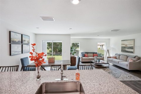 House in LaBelle, Florida 3 bedrooms, 154.78 sq.m. № 1885890 - photo 12