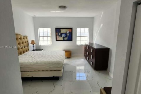 Villa ou maison à vendre à Miami, Floride: 3 chambres, 138.05 m2 № 2005045 - photo 23