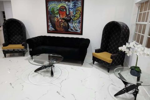 Villa ou maison à vendre à Miami, Floride: 3 chambres, 138.05 m2 № 2005045 - photo 5