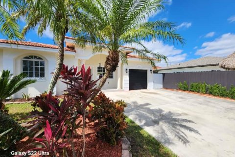 Villa ou maison à Miami, Floride 3 chambres, 138.05 m2 № 2005045