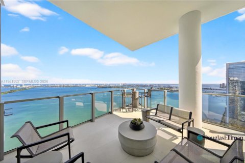 Condominio en venta en Miami, Florida, 5 dormitorios, 354.14 m2 № 2045945 - foto 21
