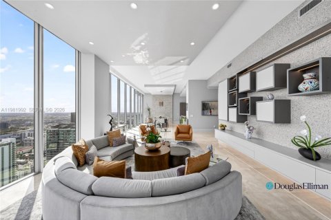 Condominio en venta en Miami, Florida, 5 dormitorios, 354.14 m2 № 2045945 - foto 4