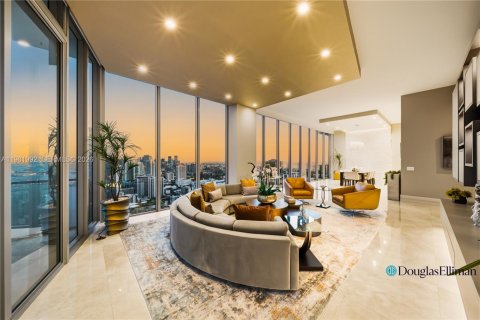 Condominio en venta en Miami, Florida, 5 dormitorios, 354.14 m2 № 2045945 - foto 6