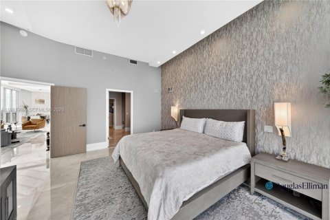 Condominio en venta en Miami, Florida, 5 dormitorios, 354.14 m2 № 2045945 - foto 14