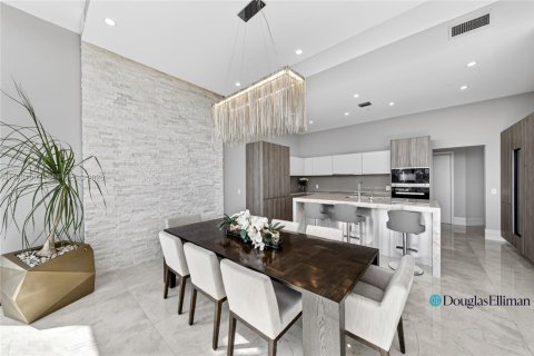 Condominio en venta en Miami, Florida, 5 dormitorios, 354.14 m2 № 2045945 - foto 12