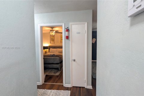 Adosado en venta en Miami Gardens, Florida, 2 dormitorios, 81.1 m2 № 2088409 - foto 7