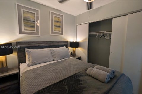 Adosado en venta en Miami Gardens, Florida, 2 dormitorios, 81.1 m2 № 2088409 - foto 11