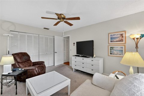 Condo in New Port Richey, Florida, 2 bedrooms  № 1903478 - photo 22