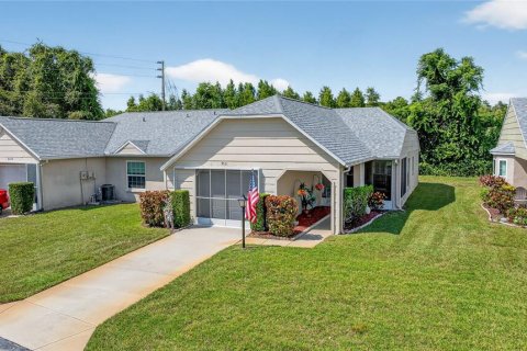 Condo in New Port Richey, Florida, 2 bedrooms  № 1903478 - photo 3