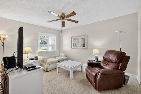 Condo in New Port Richey, Florida, 2 bedrooms  № 1903478 - photo 21