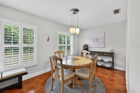 Condo in New Port Richey, Florida, 2 bedrooms  № 1903478 - photo 10