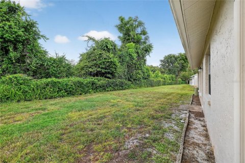Condo in New Port Richey, Florida, 2 bedrooms  № 1903478 - photo 24