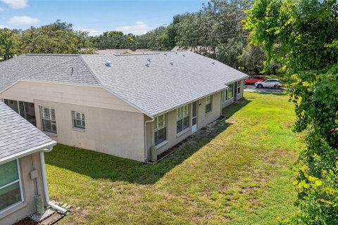 Condo in New Port Richey, Florida, 2 bedrooms  № 1903478 - photo 27