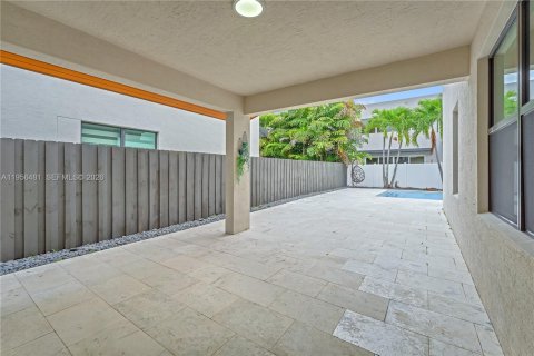 Casa en alquiler en Doral, Florida, 4 dormitorios, 351.26 m2 № 2011171 - foto 26