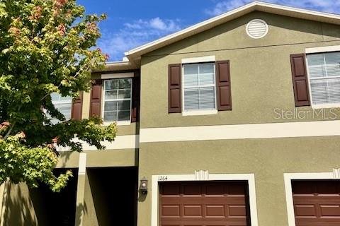 Adosado en alquiler en Brandon, Florida, 3 dormitorios, 155.15 m2 № 1629447 - foto 1