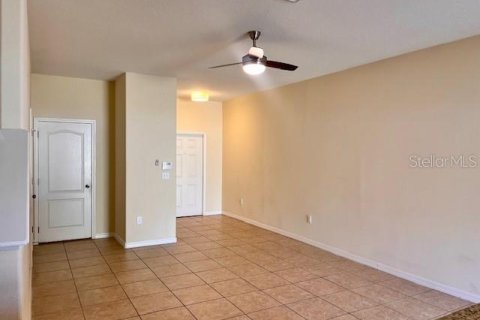 Adosado en alquiler en Brandon, Florida, 3 dormitorios, 155.15 m2 № 1629447 - foto 4