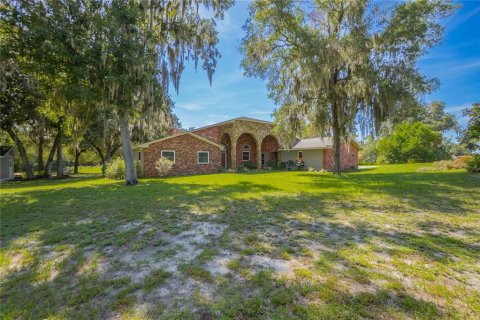 House in Hernando, Florida 3 bedrooms, 222.97 sq.m. № 2298450 - photo 2