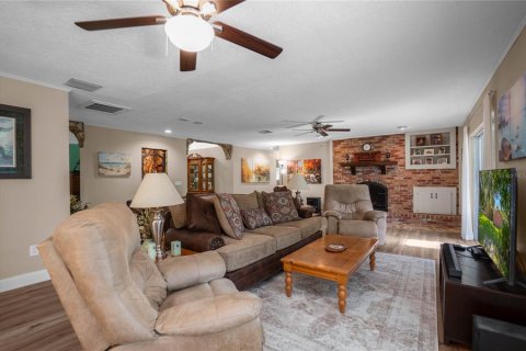 House in Hernando, Florida 3 bedrooms, 222.97 sq.m. № 2298450 - photo 14