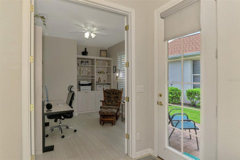 House in North Port, Florida 2 bedrooms, 134.52 sq.m. № 1855956 - photo 4