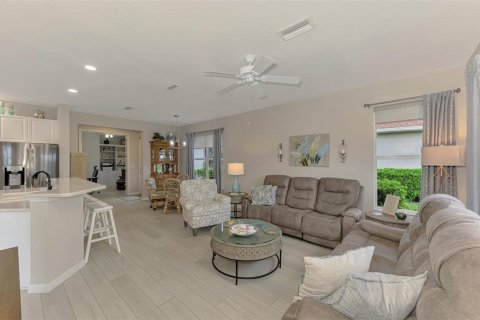 House in North Port, Florida 2 bedrooms, 134.52 sq.m. № 1855956 - photo 14