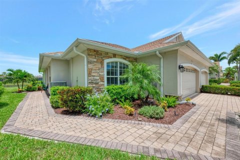 House in North Port, Florida 2 bedrooms, 134.52 sq.m. № 1855956 - photo 2