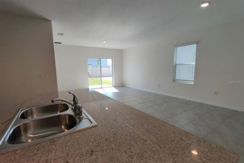Villa ou maison à louer à Wesley Chapel, Floride: 5 chambres, 227.33 m2 № 1912499 - photo 6