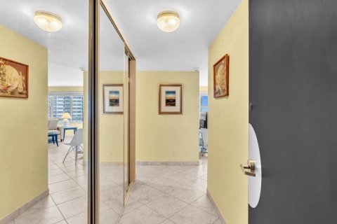 Condominio en venta en Fort Lauderdale, Florida, 2 dormitorios, 104.05 m2 № 2273917 - foto 3