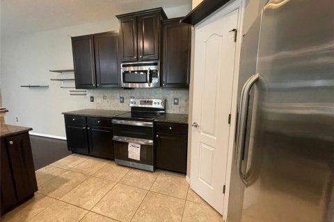 Copropriété à louer à Tampa, Floride: 3 chambres, 164.99 m2 № 2410119 - photo 8