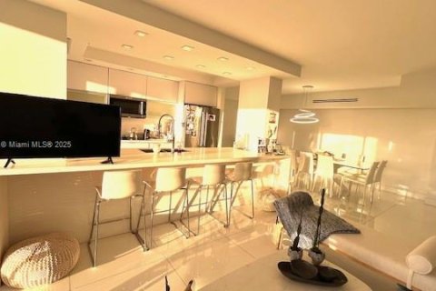 Condominio en venta en Aventura, Florida, 2 dormitorios, 148.64 m2 № 1488026 - foto 10