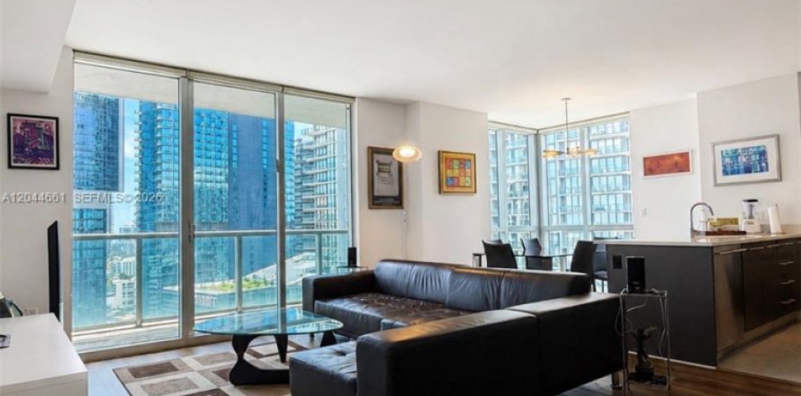 Condo in Miami, Florida, 2 bedrooms  № 2168071