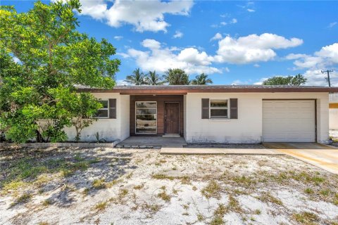 Casa en venta en Sarasota, Florida, 3 dormitorios, 146.97 m2 № 1765934 - foto 1