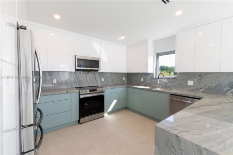 Casa en venta en Key Largo, Florida, 4 dormitorios № 2058866 - foto 8