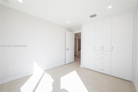 Casa en venta en Key Largo, Florida, 4 dormitorios № 2058866 - foto 24