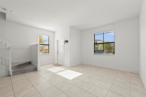 Townhouse in Homestead, Florida 3 bedrooms, 143.53 sq.m. № 1863732 - photo 8