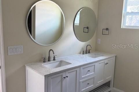 Casa en alquiler en Tampa, Florida, 3 dormitorios, 146.79 m2 № 1833316 - foto 18