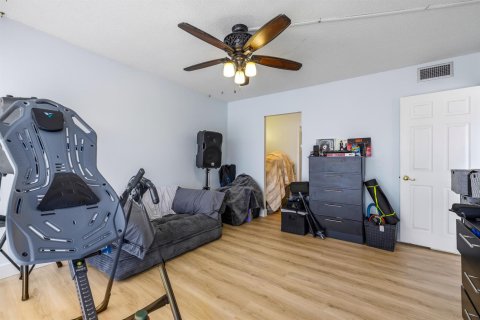 Condo in Deerfield Beach, Florida, 3 bedrooms  № 2245868 - photo 16