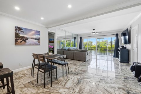 Condo in Deerfield Beach, Florida, 3 bedrooms  № 2245868 - photo 3