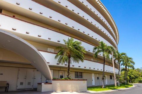 Condo in Deerfield Beach, Florida, 3 bedrooms № 2245868