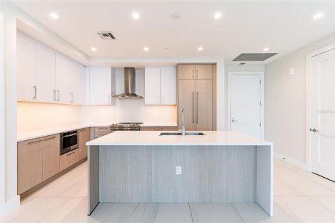 Copropriété à vendre à Saint Petersburg, Floride: 2 chambres, 124.4 m2 № 2389194 - photo 17