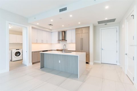 Copropriété à vendre à Saint Petersburg, Floride: 2 chambres, 124.4 m2 № 2389194 - photo 2