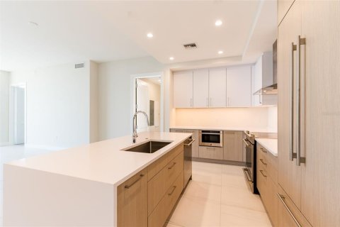 Copropriété à vendre à Saint Petersburg, Floride: 2 chambres, 124.4 m2 № 2389194 - photo 7