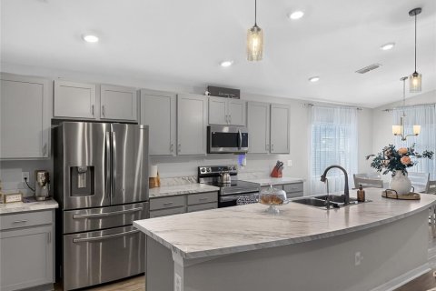 Villa ou maison à vendre à Auburndale, Floride: 4 chambres, 159.33 m2 № 2416599 - photo 7