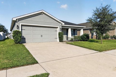Villa ou maison à vendre à Auburndale, Floride: 4 chambres, 159.33 m2 № 2416599 - photo 2