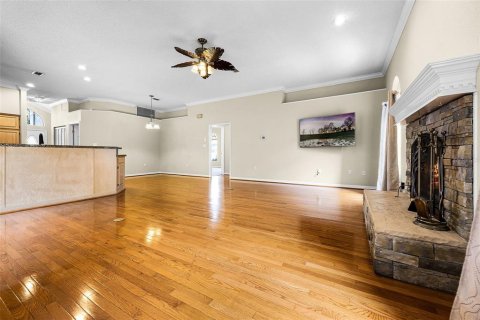 House in Winter Haven, Florida 3 bedrooms, 227.61 sq.m. № 1795734 - photo 4